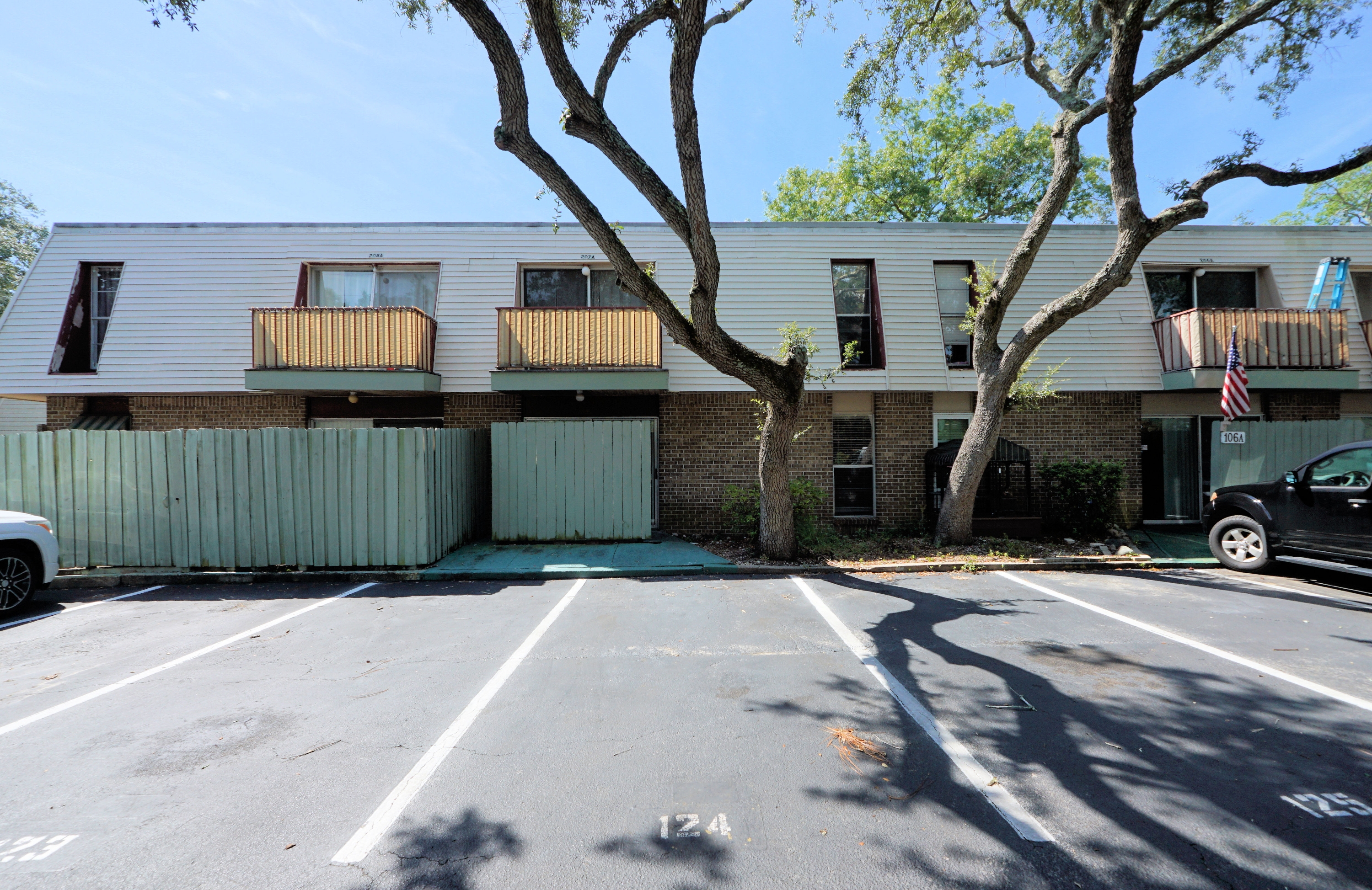 210 Pelham Road - 1